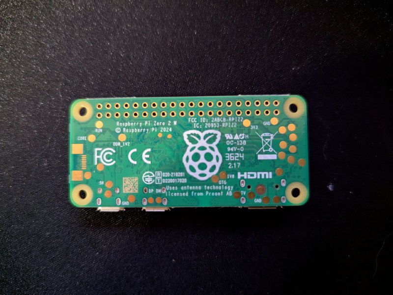Raspberry Pi zero 2w с кейсом, радиатором, флешкой 32gb 2