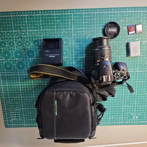 Фотоаппарат Nikon D3500 с объективом и аксессуарами