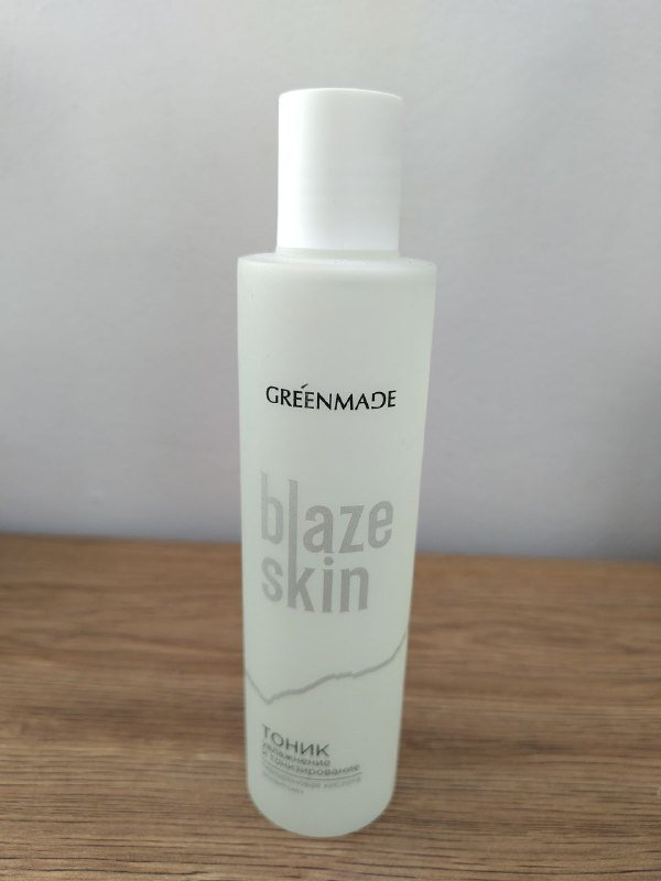 шампунь MedPlanta, тоник Greenmade, крем Smorodina, маска Jurassic spa, резинки из шелка 2