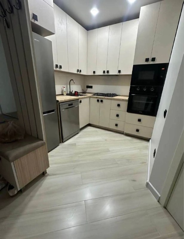 Квартира 3 комнаты, 2 спальни, кухня в Батуми 2