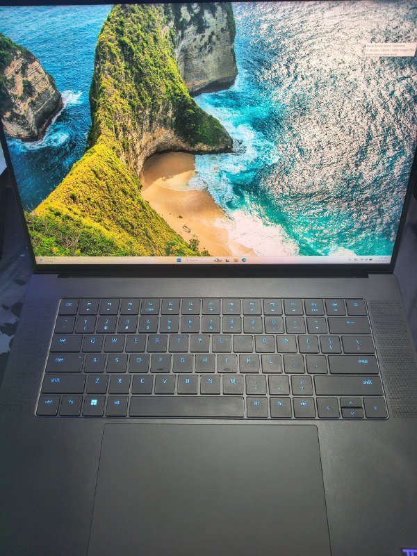 Ноутбук Razer Blade 16 2023 Intel i9 64GB Nvidia 4090 1Tb SSD Mini-LED 4K 4