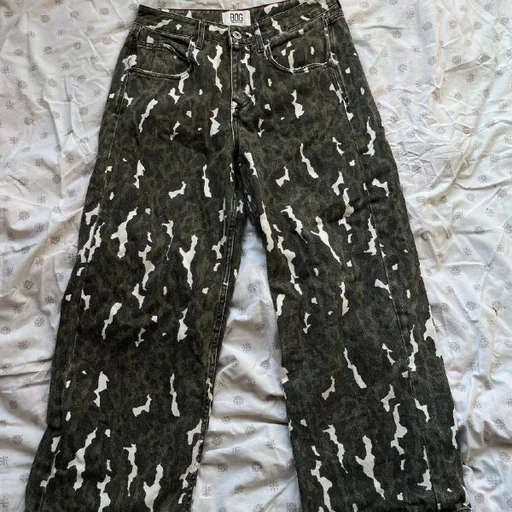 Джинсы BDG, штаны Nike, Trapstar, худи Ralph Lauren, куртка ASOS