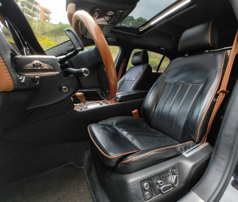 Bentley Continental flying spur 2010 4