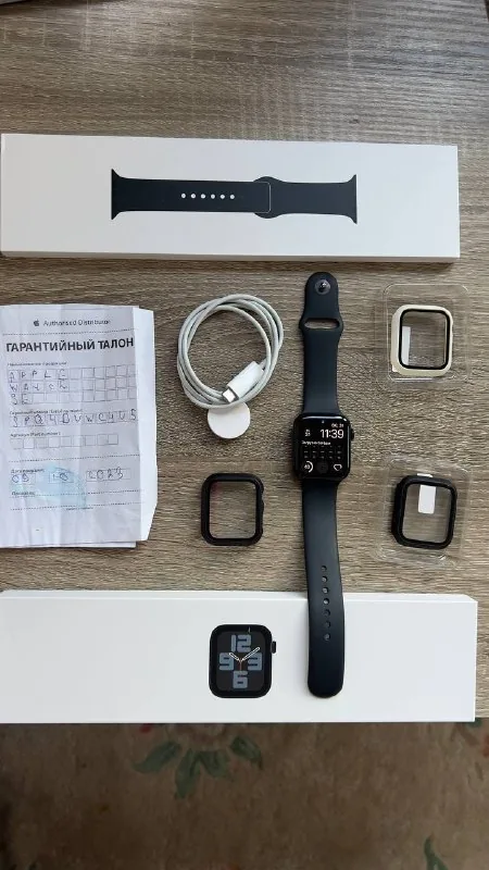 Умные часы Apple Watch SE2 44mm 1