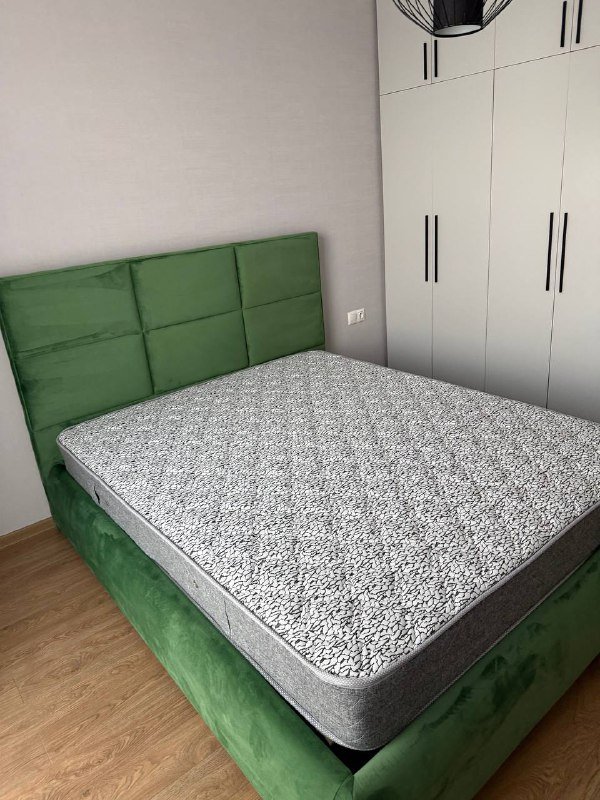 Кровать 160x200 с матрасом 2