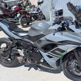 Kawasaki Ninja 650 ABS 1
