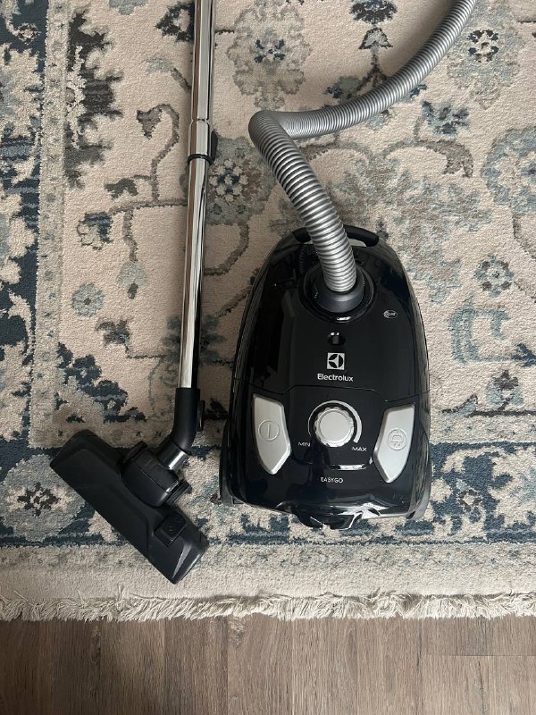 Пылесос Electrolux EEG42EB 3