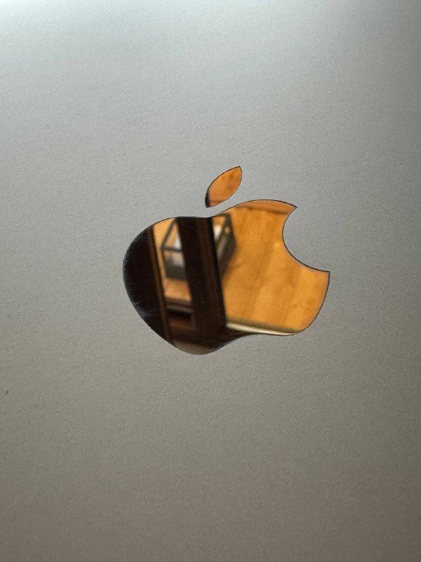 Macbook Air 13” M1 Silver 8/256 4