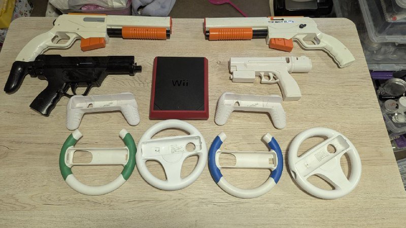 Игровые консоли Wii U, Wii, PS3, PS Vita с играми и аксессуарами 6