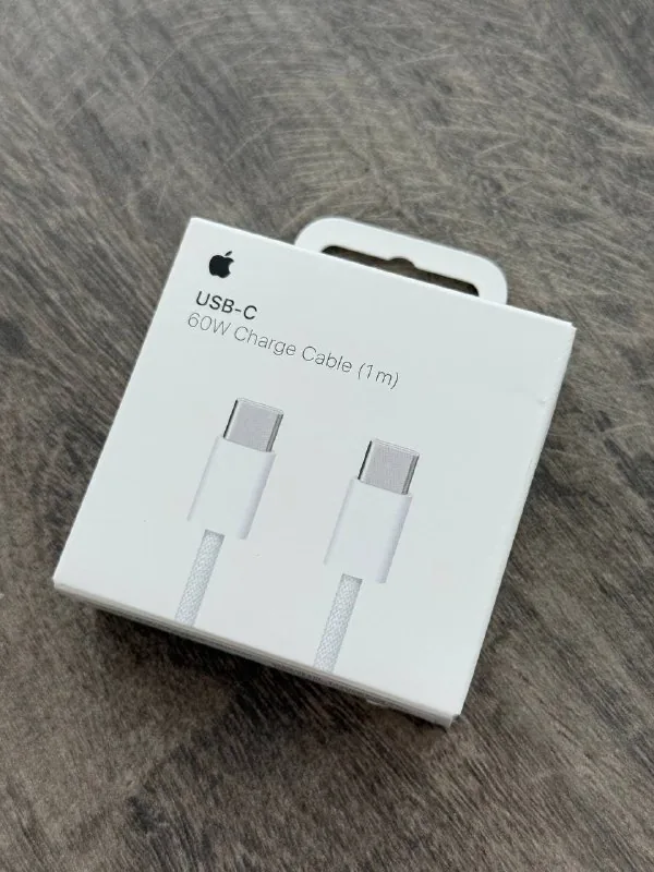 Apple USB-C кабель