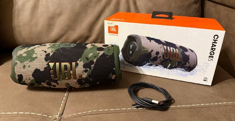 Портативная Bluetooth колонка JBL Charge 5