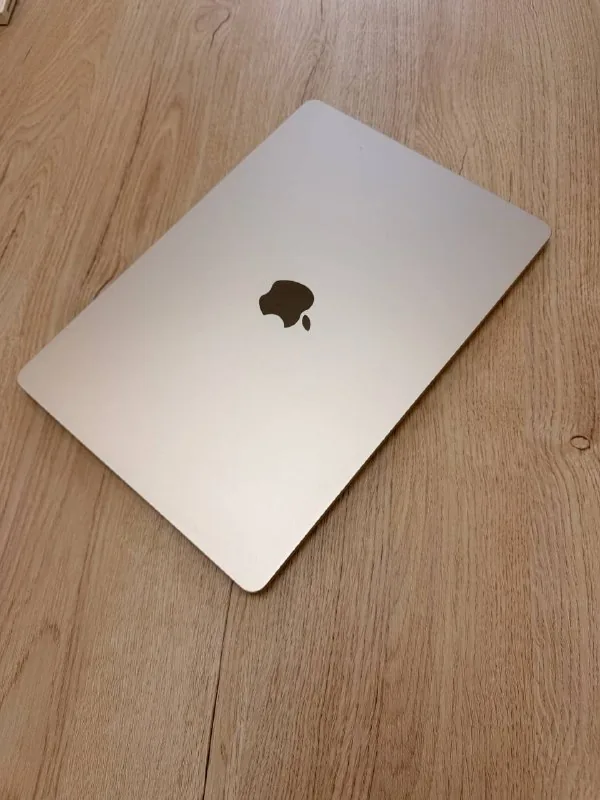 MacBook Air M2 15 дюймов 1