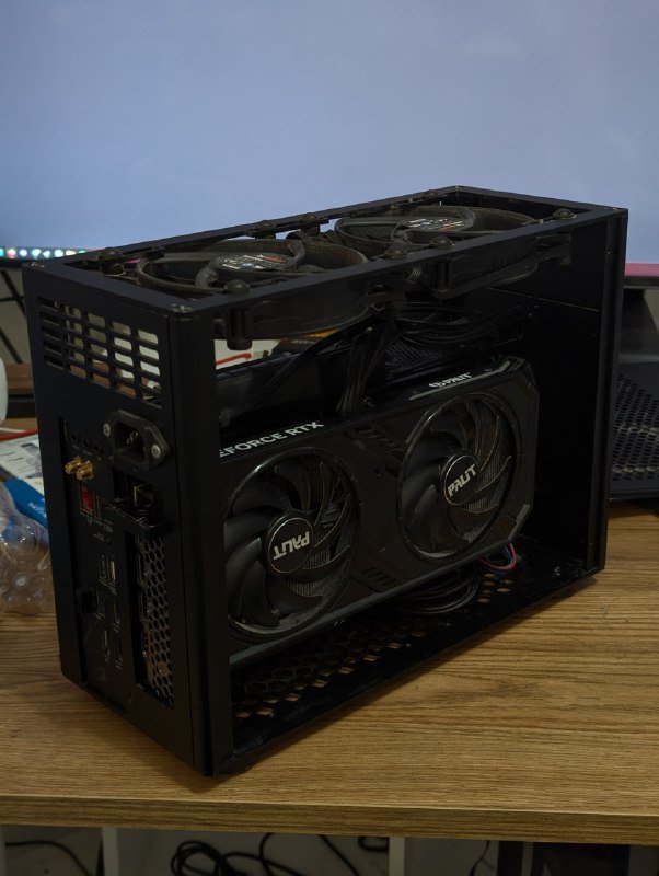 Мощный компьютер в компактном корпусе 3