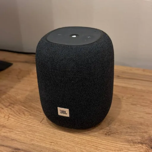 JBL Link Music колонка с Алисой