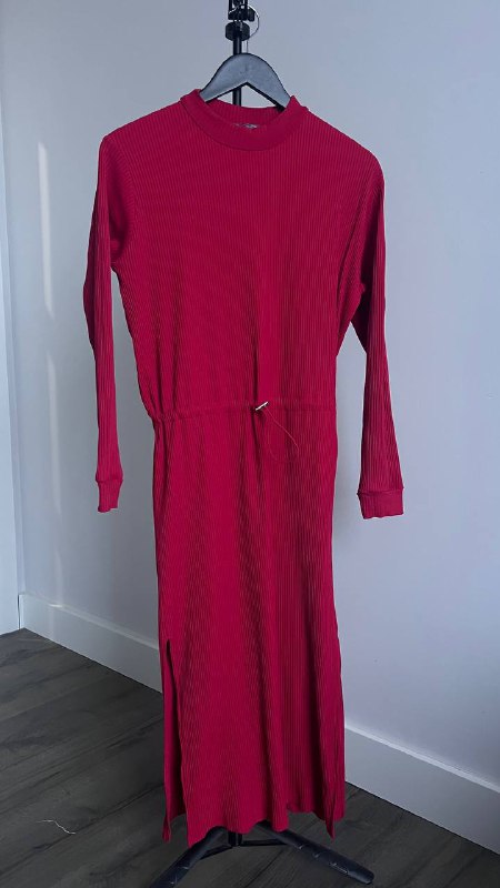 Платья Zara зеленое, бордовое, красное, синее 5