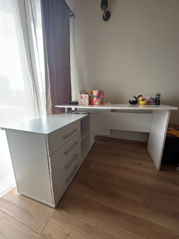 Стол письменный 2