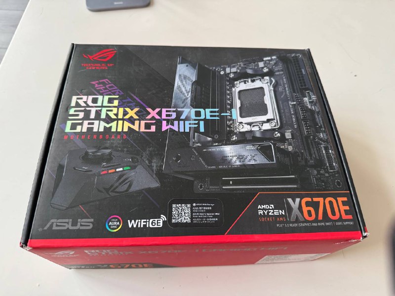Материнская плата Asus ROG Strix X670E-I ITX для AMD