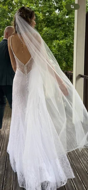 Свадебное платье с фатой, заколкой и муфтой 2