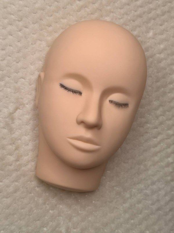 Кушетка, стул, манекен, расходники для ламинирования 3