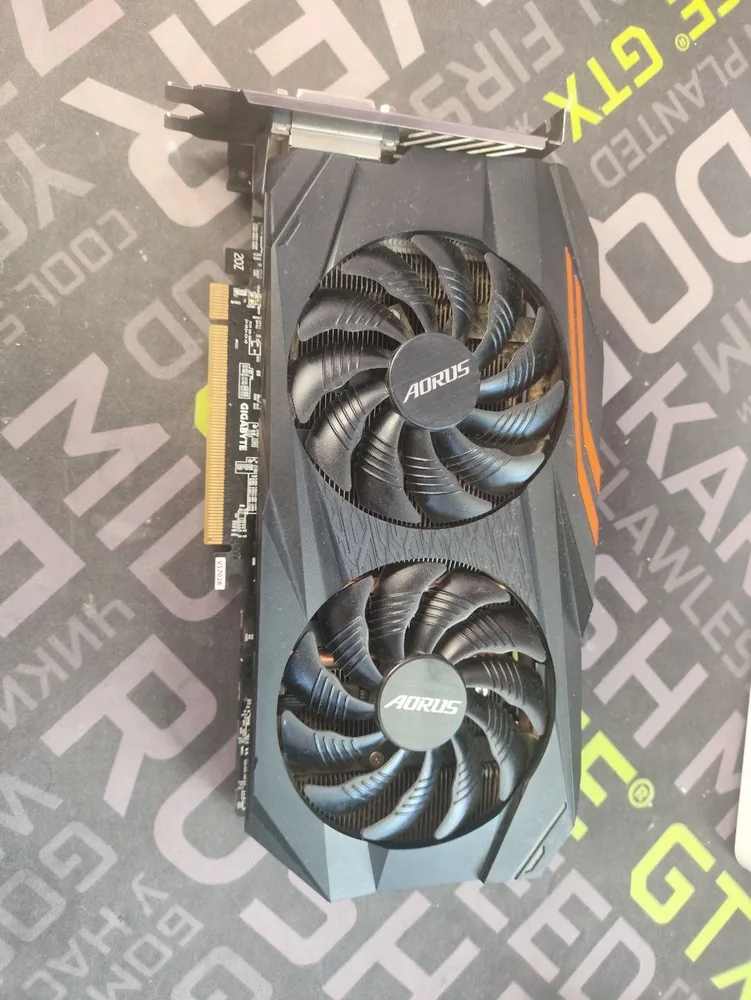RX 580 4GB 1