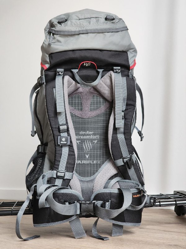 Туристический рюкзак Deuter Futura Pro 42 2
