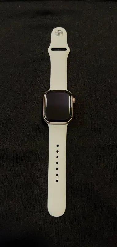 Apple Watch Series 11 42mm Rose Gold 1