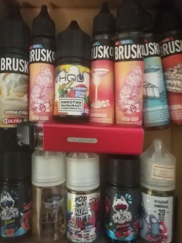 Вейп Xros с новым картриджем и жидкостями