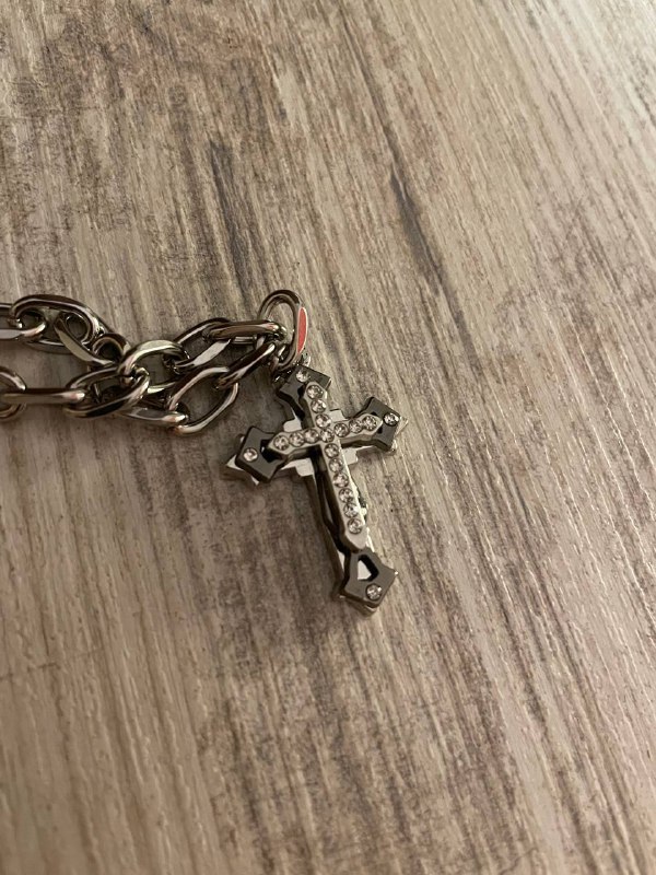 True Religion, Mastermind, Hysteric Glamour, Jordan, Polar, Supreme, Balenciaga, Chrome Hearts кольца и часы 7