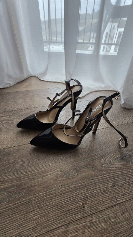 Элегантные женские туфли р-р 37-38