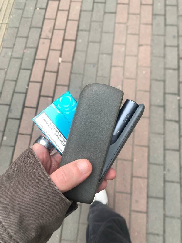 IQOS ILUMA электронное устройство для нагревания табака