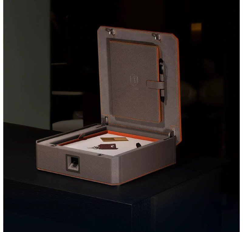 мини сейф Bork 811