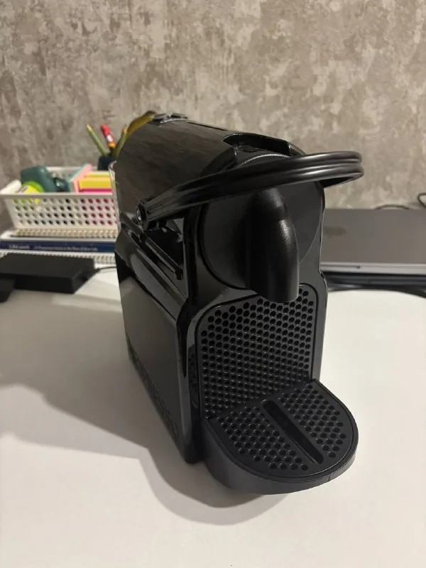 Капсульная кофемашина DeLonghi Nespresso Inissia