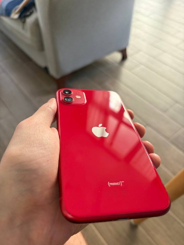 iPhone 11 64GB красный