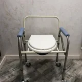 Стул-туалет с съемным судном 1