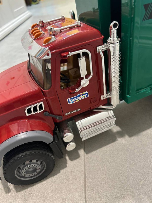 Bruder Toys Мусоровоз Mack Granite 1:16 2