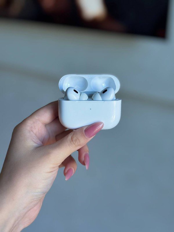 iPhone 16 128 GB, AirPods Pro 2, iPad 5 поколения 6