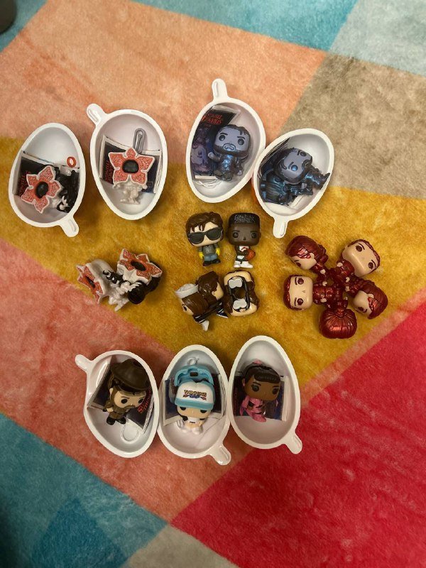 Мини-фигурки коллекционные в капсулах