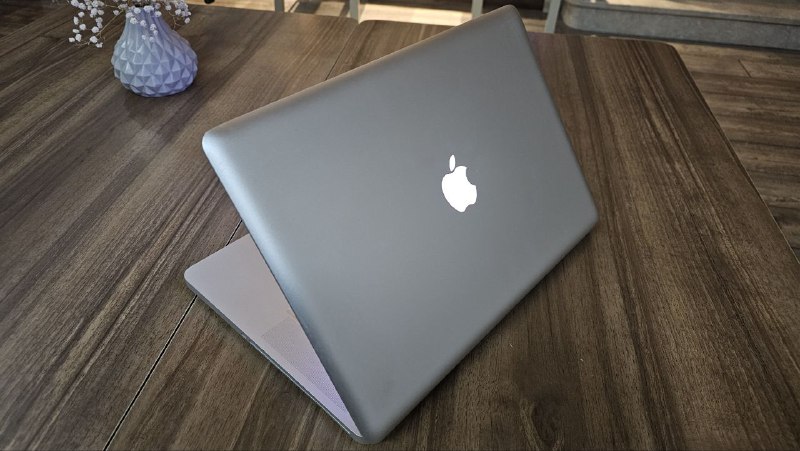 MacBook Pro 15, Mid 2010, Intel i7, 8GB RAM, Nvidia GeForce GT 330M