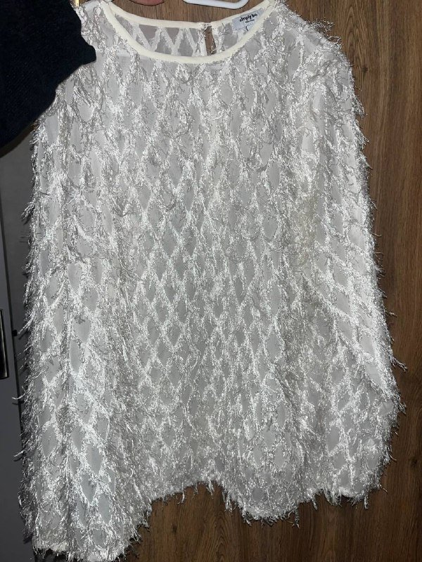 Полупрозрачная кофта жемчужного цвета размер M