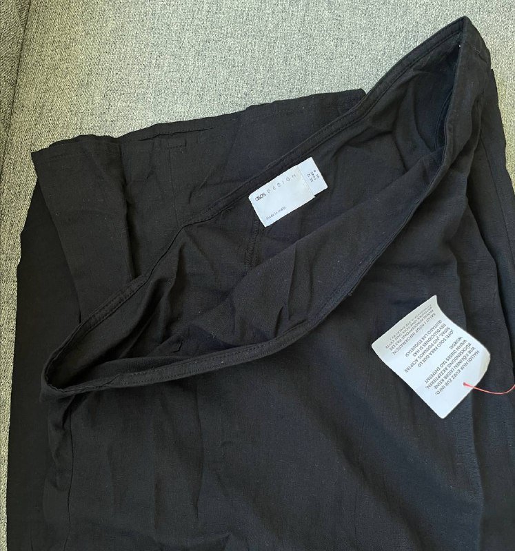 Белые брюки Isla & Bird, платье Asos Design 6