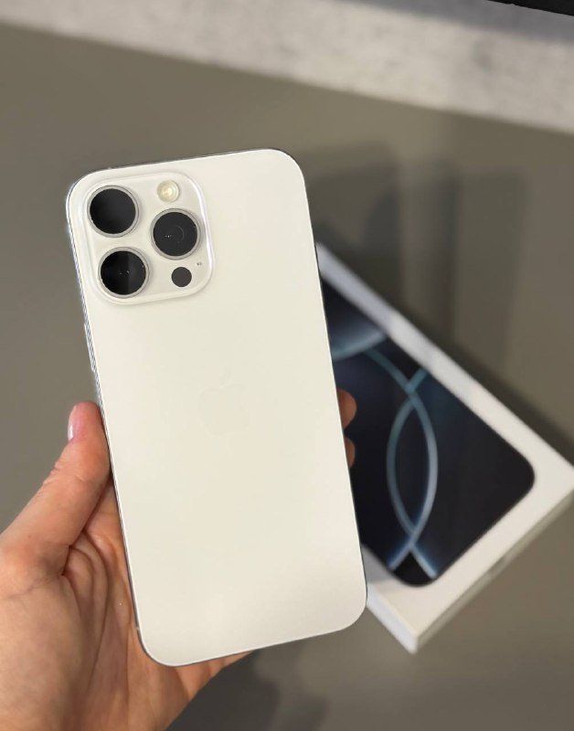 iPhone 16 Pro Max 256 ГБ white titanium