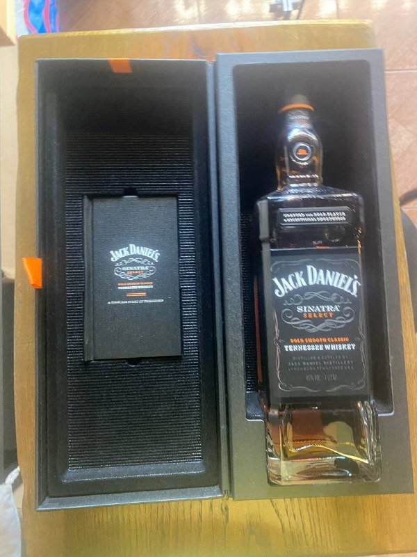 Jack Daniel’s SINATRA SELECT Tennessee Whiskey 2