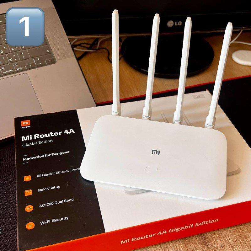 Mi Wi-Fi Router 4A, USB Hub PCI, Card Reader, iPad 1 64GB