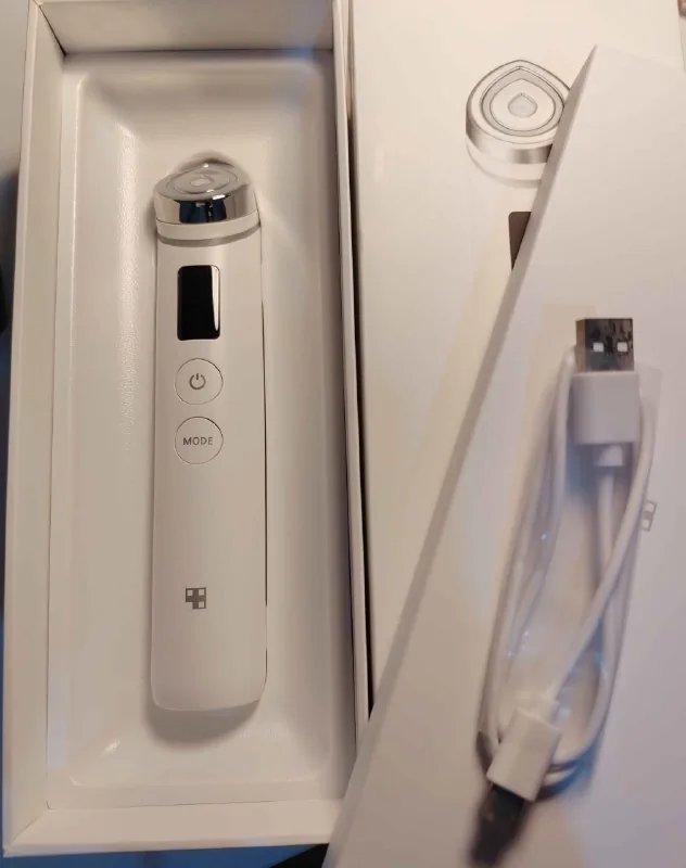 Medicube AGE-R Booster Pro белый