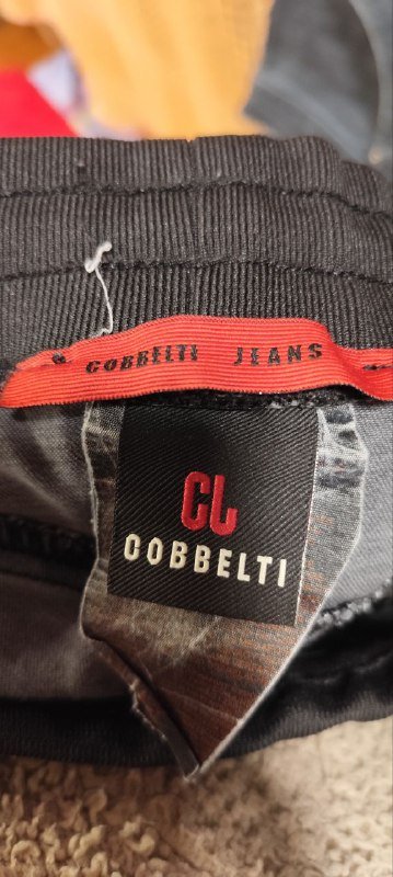 джинсы 4 пары, рубашка мужская 7