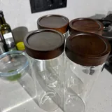 Стеклянные банки с крышками из акации 1