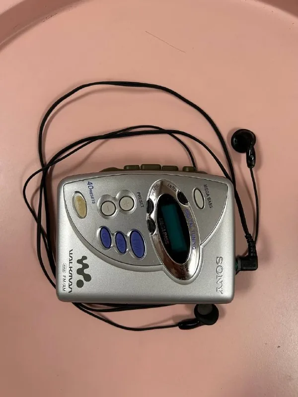Кассетный плеер Sony Walkman WM-FX277