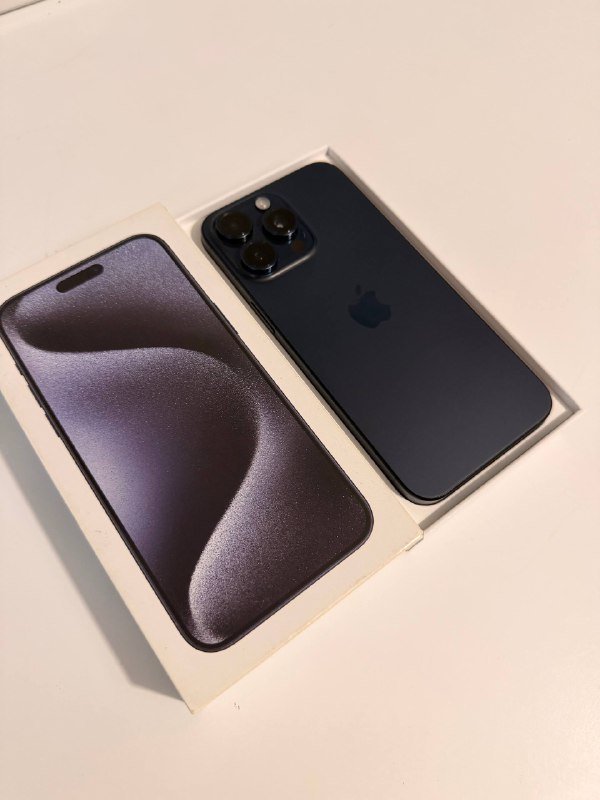 iPhone 15 Pro Max Blue Titan 512 GB 3