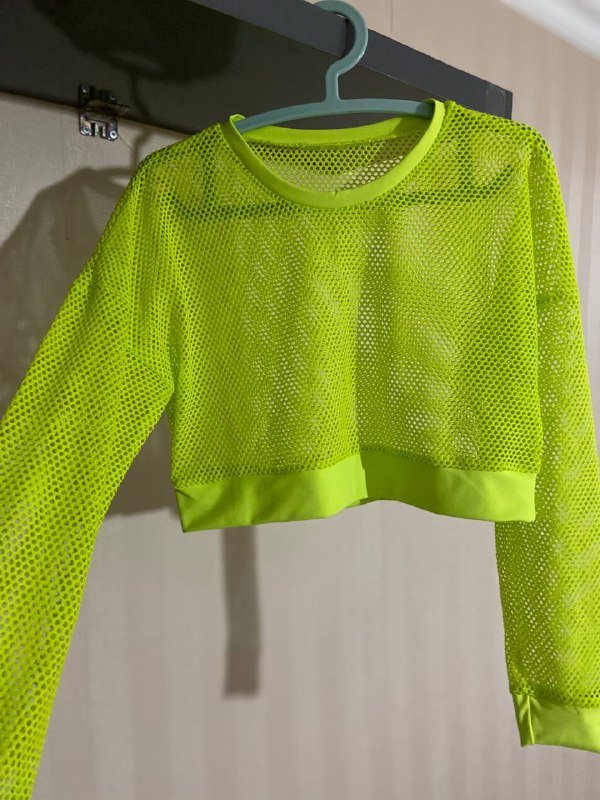 Топы XS, кроп топ M, штаны M 8