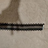 Помада, тушь, юбка, очки, кабель type-c, маски, чокер, свитер, туфли 10